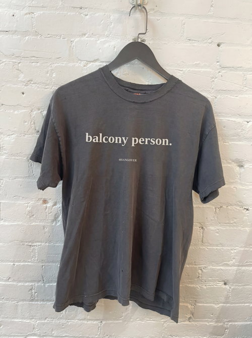 BALCONY PERSON - pepper